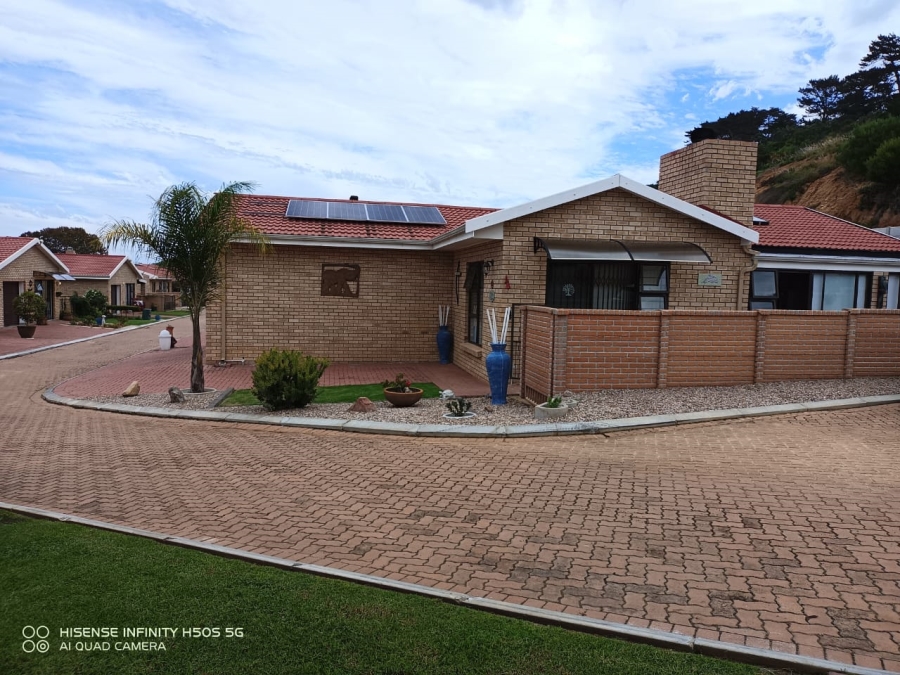 3 Bedroom Property for Sale in Groot Brakrivier Central Western Cape